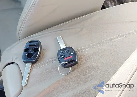 2009 Honda Accord 2.4 Ex-L from USA, damaged, VIN 1HGCP26879A009143